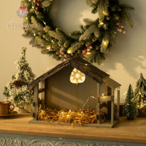 Wooden Nativity Stable with Star of Bethlehem – A Home for the Holy Family - Image 4